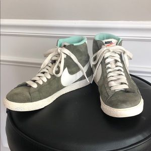Women’s Nike Blazer Mid Suede Olive Green
